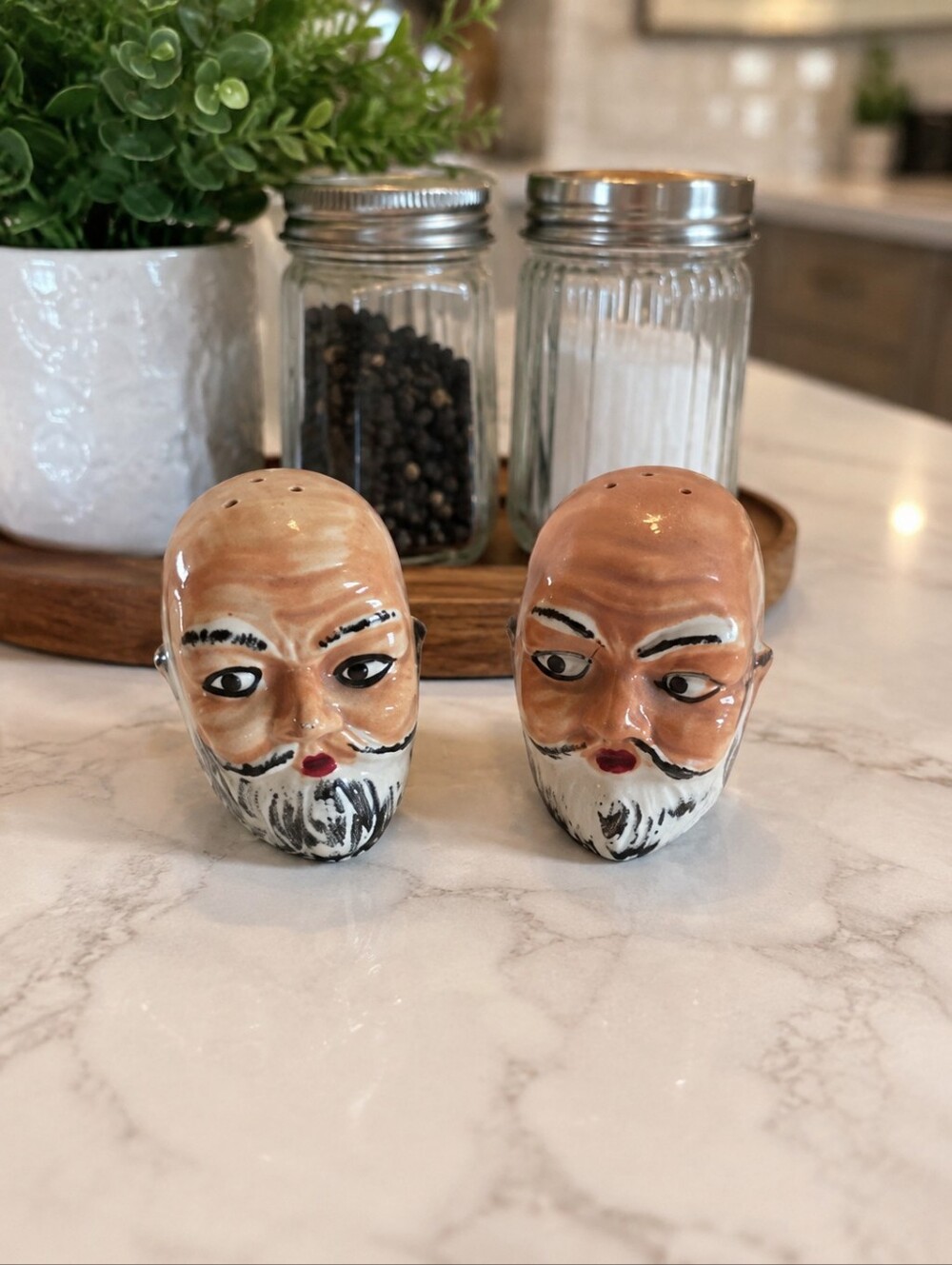 VTG OLD MAN HEADS BALD WITH BEARDS SALT & PEPPER SHAKERS - JAPAN